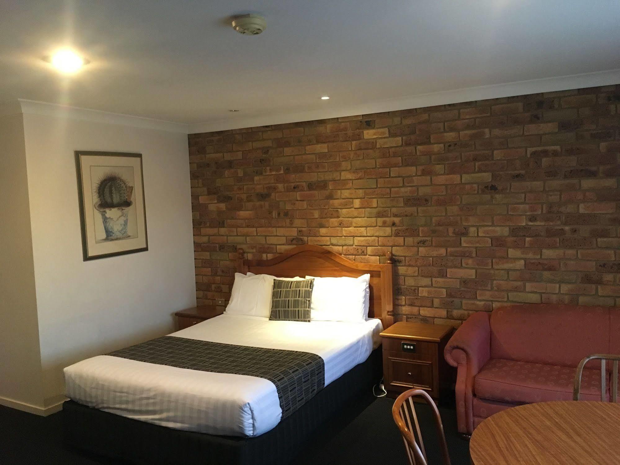 Best Western Ambassador Motor Inn & Apartments Wagga Wagga Exterior foto