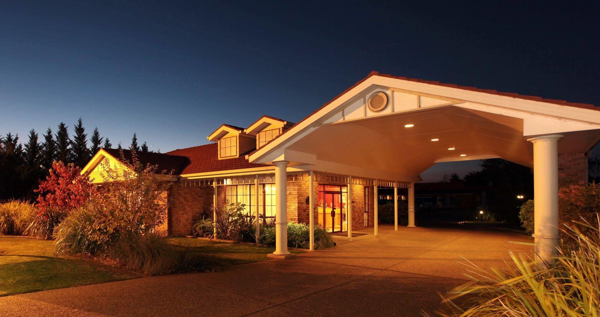 Best Western Ambassador Motor Inn & Apartments Wagga Wagga Exterior foto
