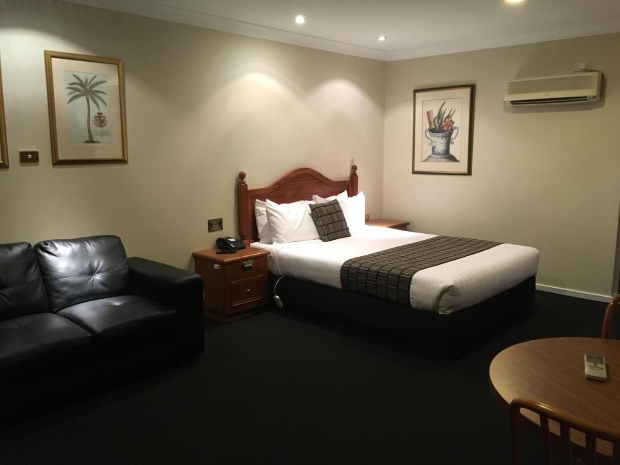 Best Western Ambassador Motor Inn & Apartments Wagga Wagga Exterior foto